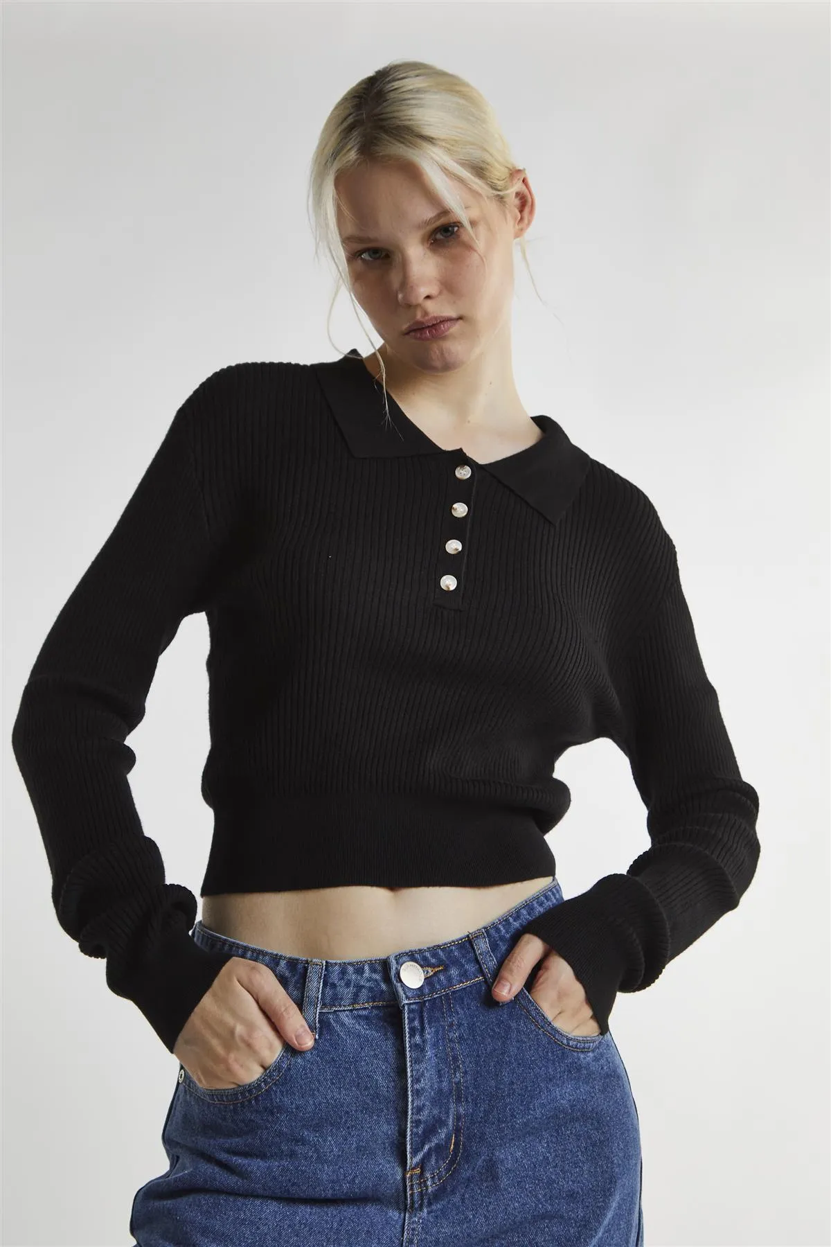 Black Collared Button Up Long-Sleeve-Crop-Top