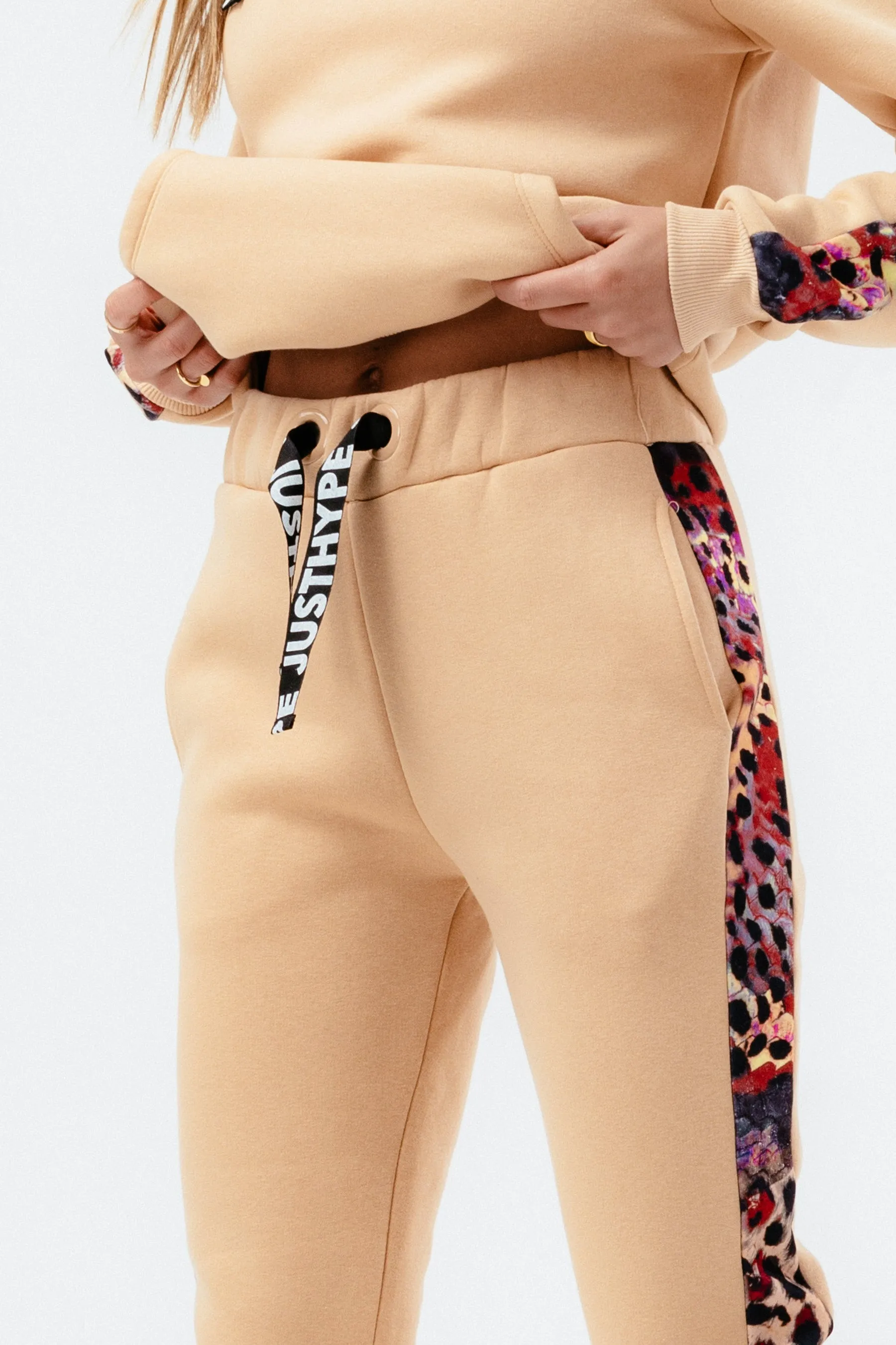 Hype Womens Hazelnut Animal Print Label Joggers