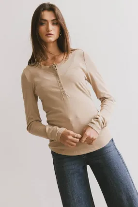 Ivanna Henley Top in Taupe