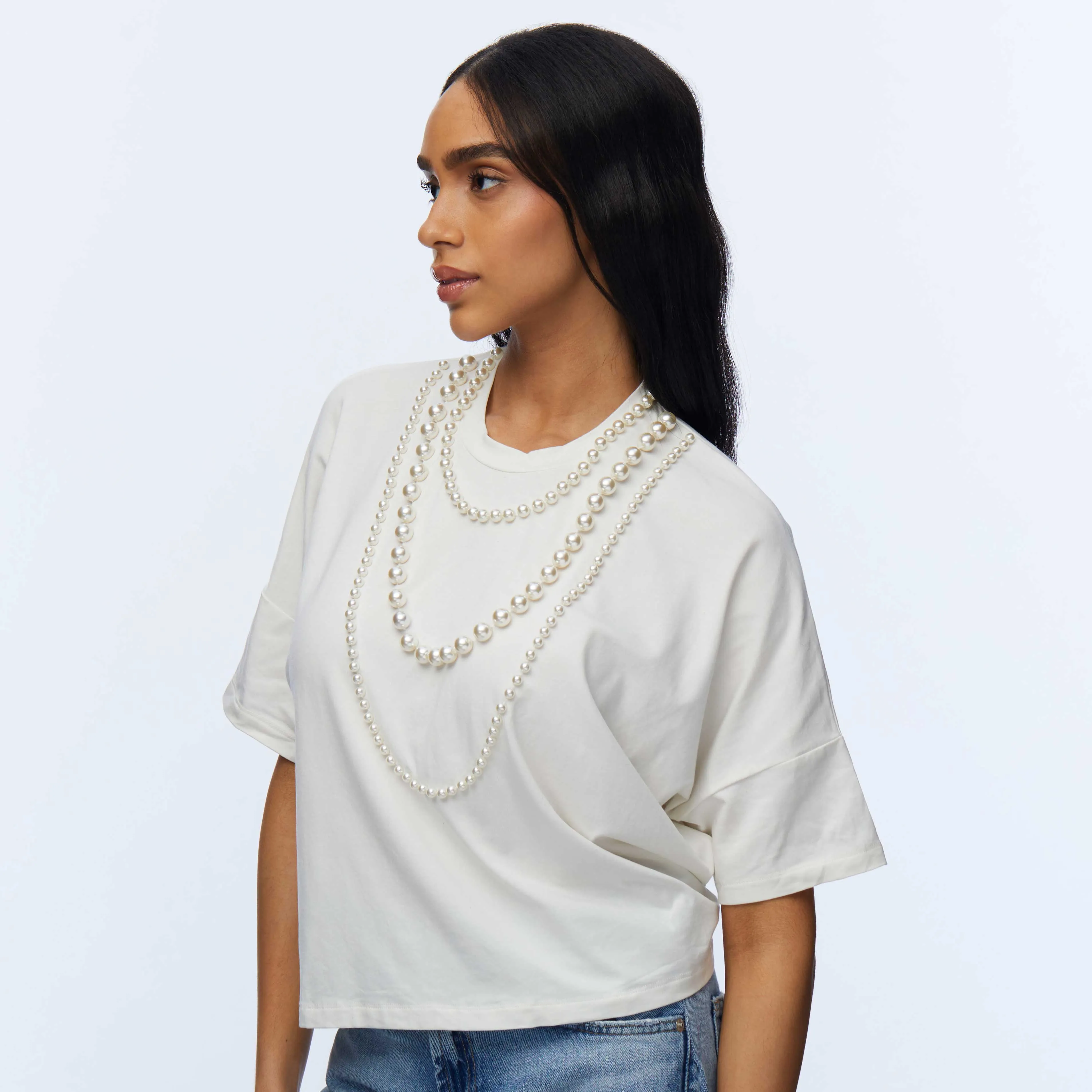 IVORY SHORT-SLEEVE PEARL STRAND TEE