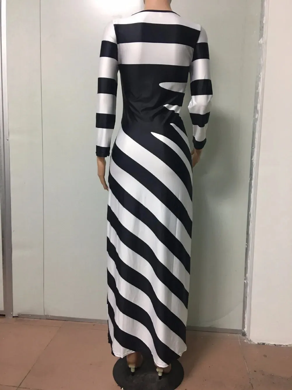 Long Sleeved Black And White Maxi Dress