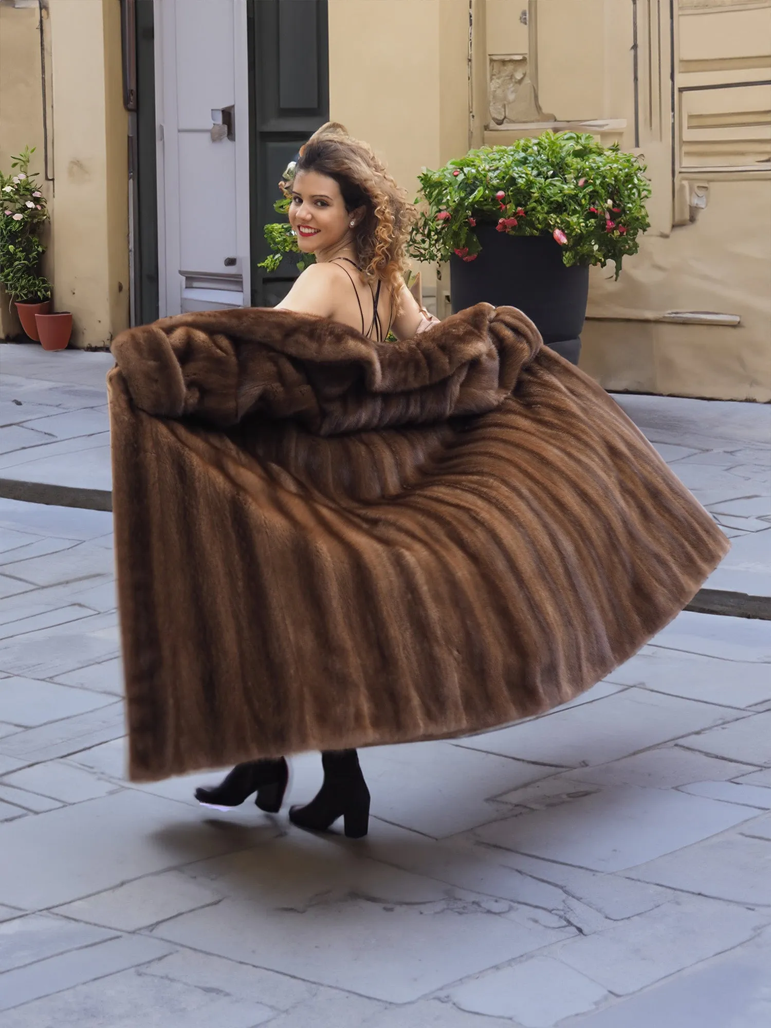 Luxurious Brown Demi Buff Canadian Mink Fur Coat 80" Sweep L