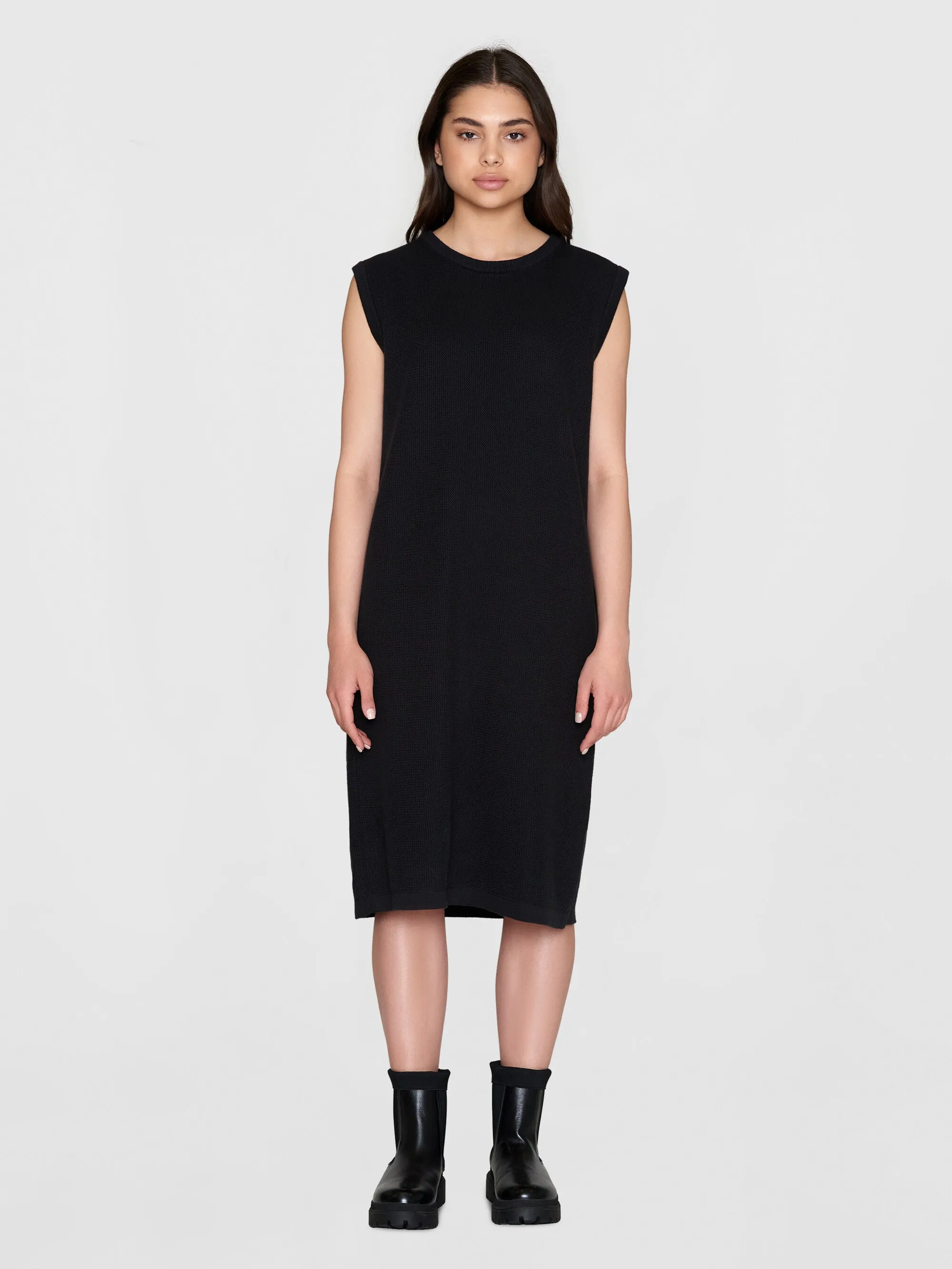 Racking stich mid lenght dress GOTS/Vegan - Black Jet