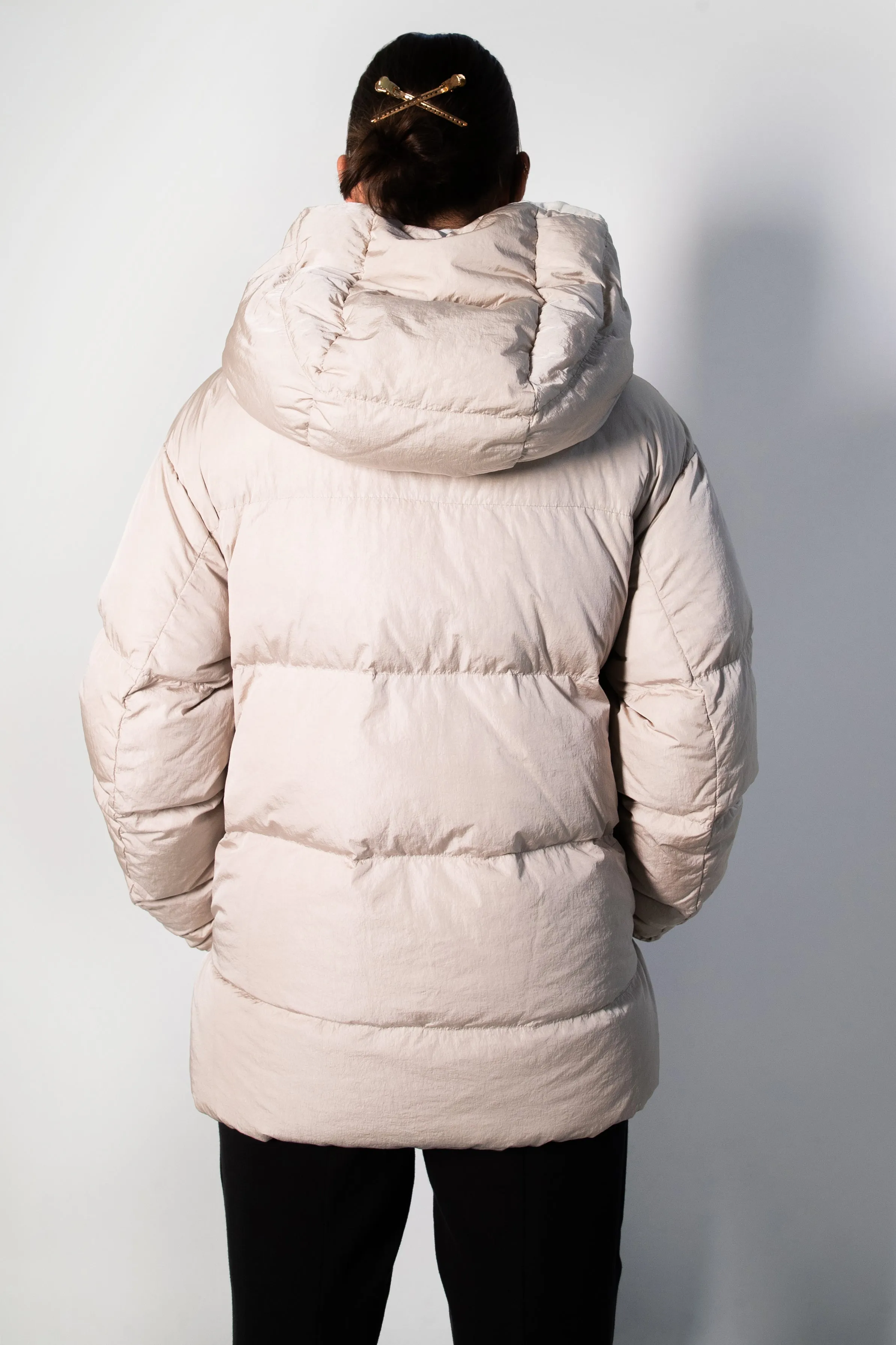 Transit Par Such Long Hooded Puffer Jacket in Sand