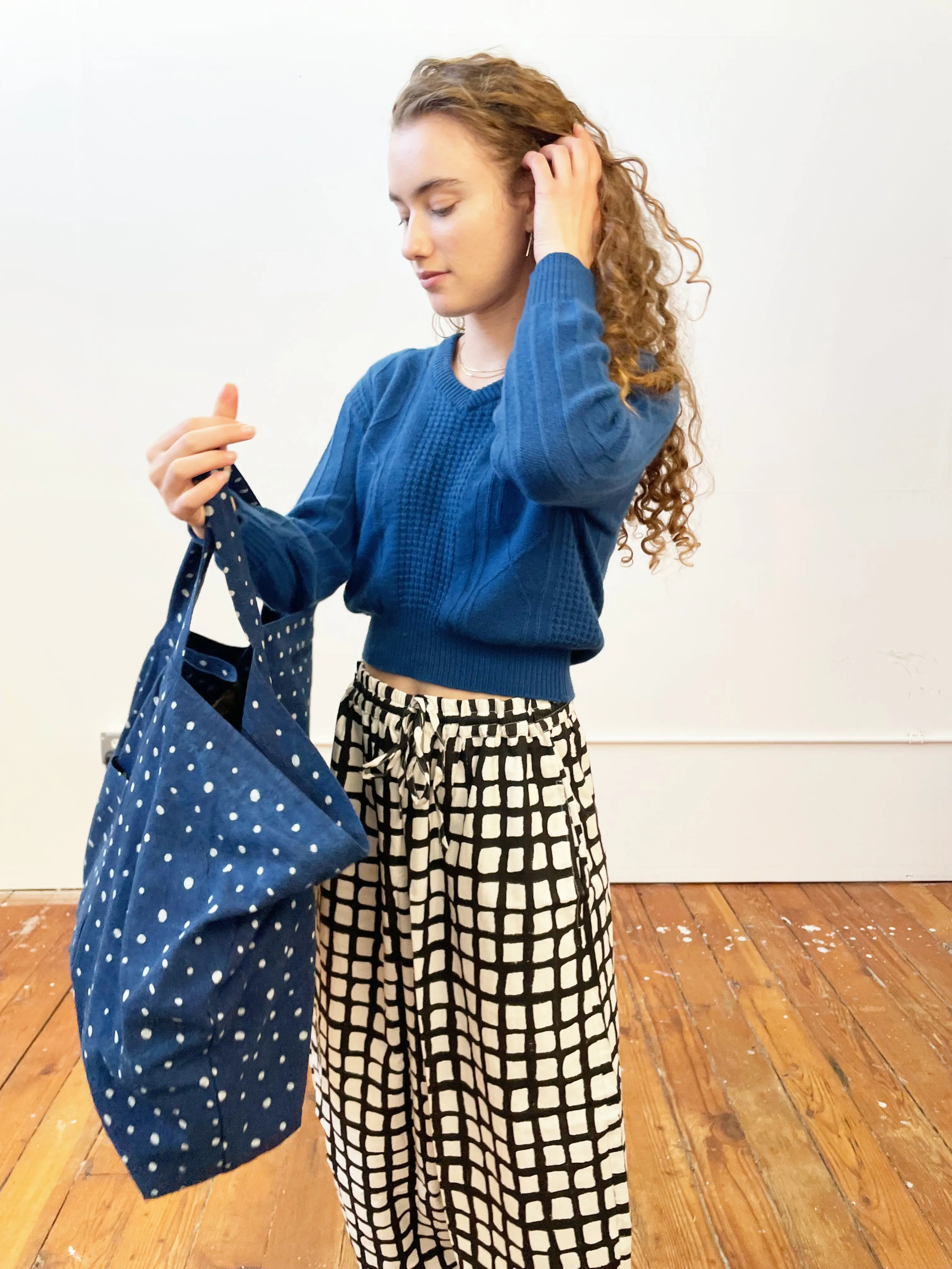 Weekend Tote Bag - Indigo Dots